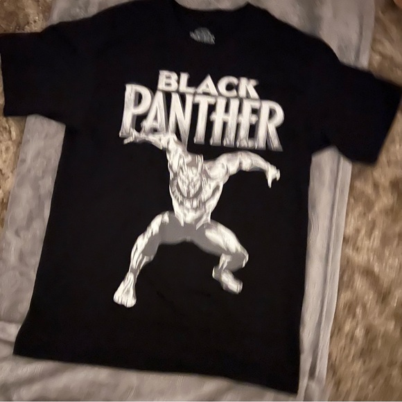 NWOT MED MENS/UNISEX BLACK PANTHER T’CHALLA GRAPHIC TEE - Picture 3 of 6